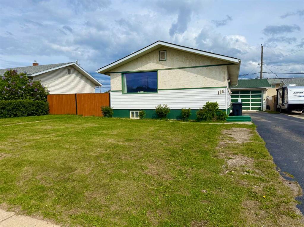 114 Bliss Avenue , A2317889, Alberta,