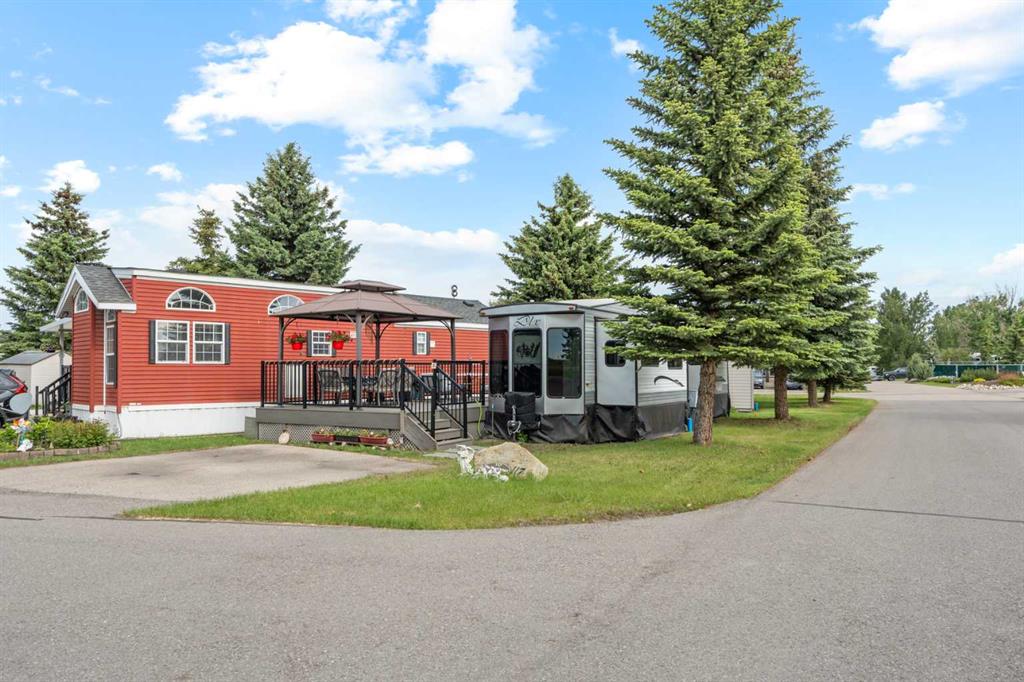Second View of 117, 370165 79 Street E, Country Lane RV Park, Rural Foothills County, Alberta, T1S 0E8