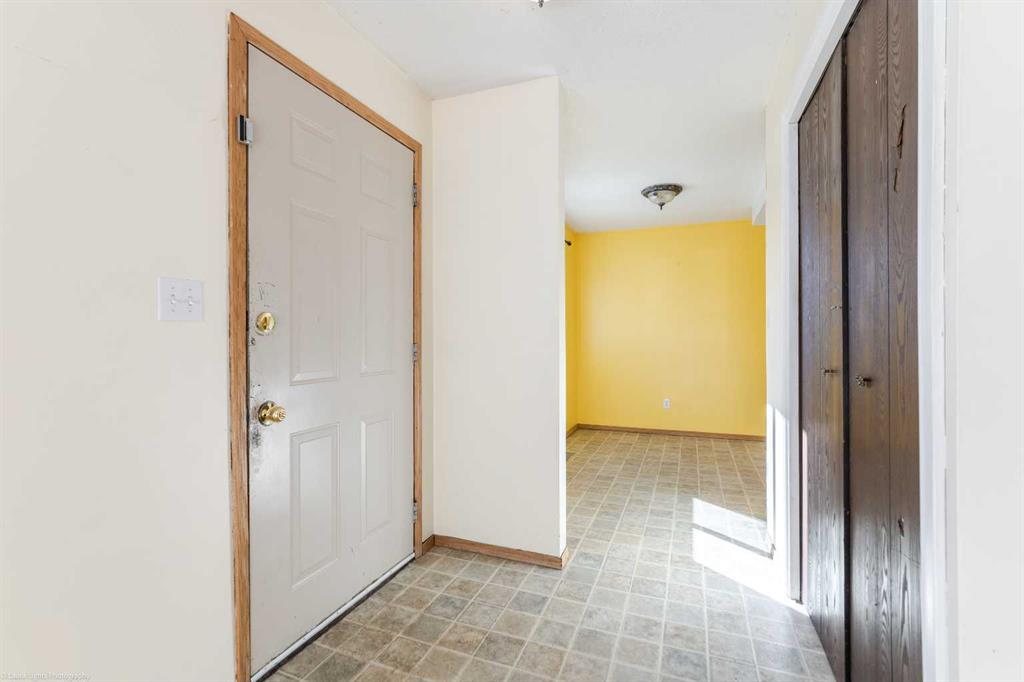 Third View of 6, 17 3 Avenue SE, NONE, Marshall, Saskatchewan, S0M 1R0