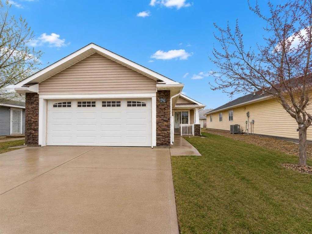 Fourth View of 74 Chartwell Place SE, Southland, Medicine Hat, Alberta, T1B 0E4
