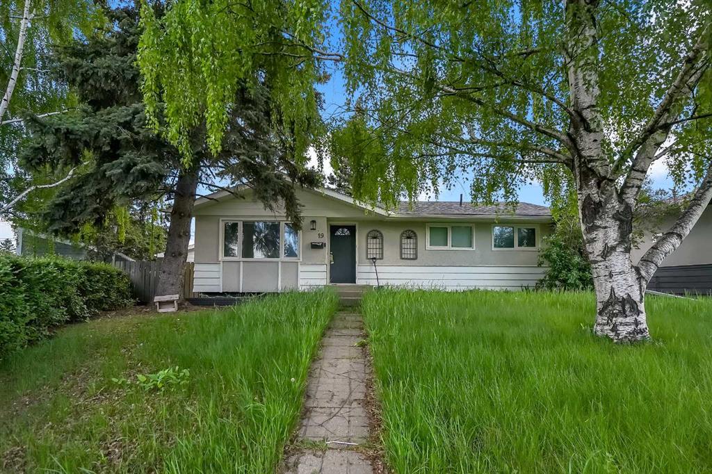 Second View of 19 Haddock Road SW, Haysboro, Calgary, Alberta, T2V 3J9