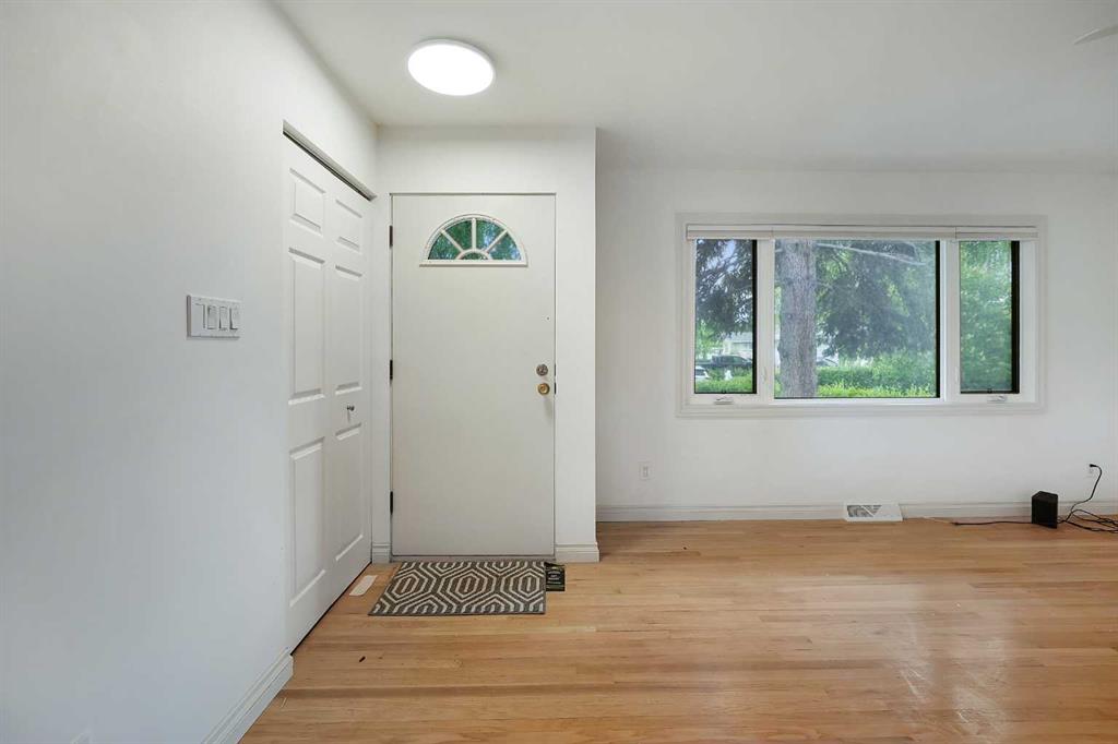 Fourth View of 19 Haddock Road SW, Haysboro, Calgary, Alberta, T2V 3J9