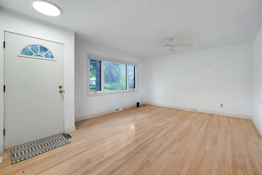 Fifth View of 19 Haddock Road SW, Haysboro, Calgary, Alberta, T2V 3J9