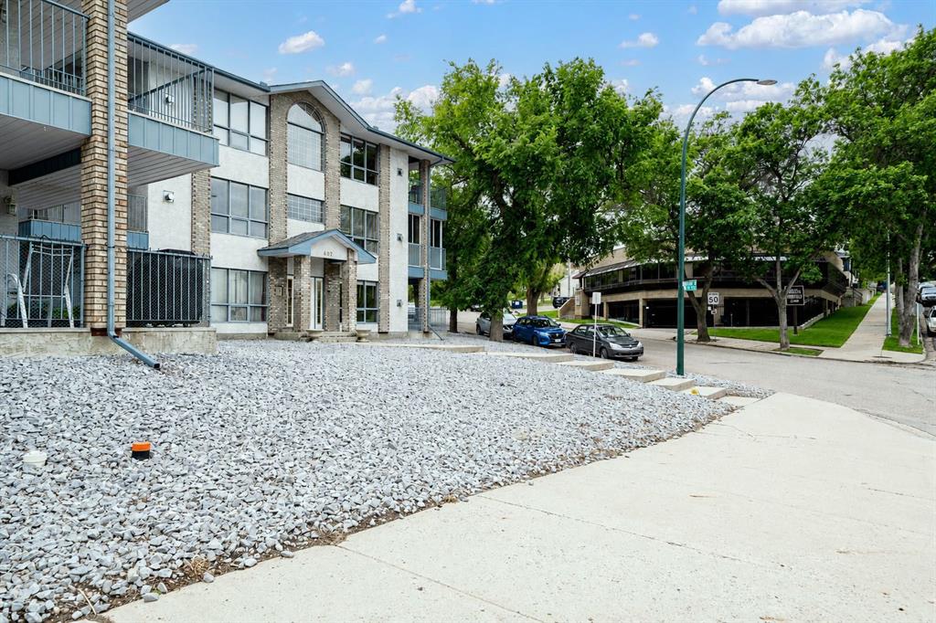 MLS® listing #111770375 for sale located at 4, 407 Macleod Trail SE