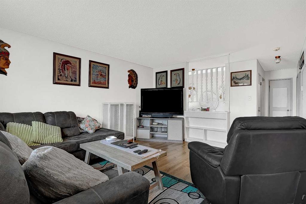 Fifth View of 9822, 9824 96 Avenue , Highland Park, Grande Prairie, Alberta, T8V 0L9