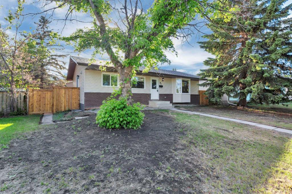 87 Norris Close , A2318027, Alberta,