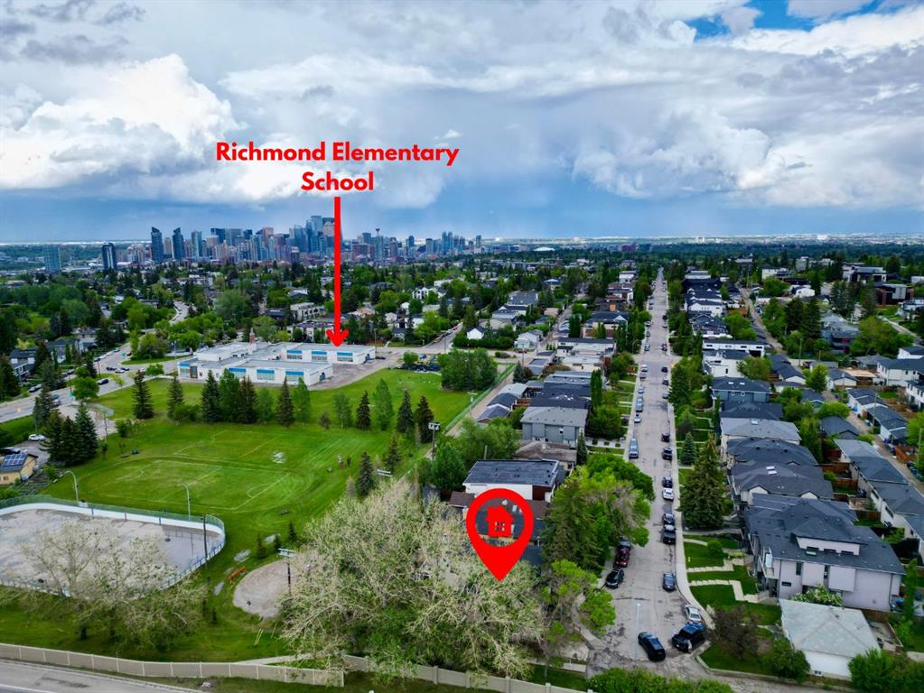 Fifth View of 2452 28 Avenue SW, Richmond, Calgary, Alberta, T2T 1K9