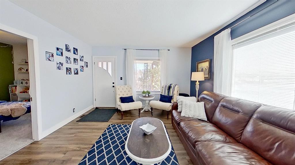 Fifth View of 5501 51 Street , NONE, Olds, Alberta, T4H 1H9