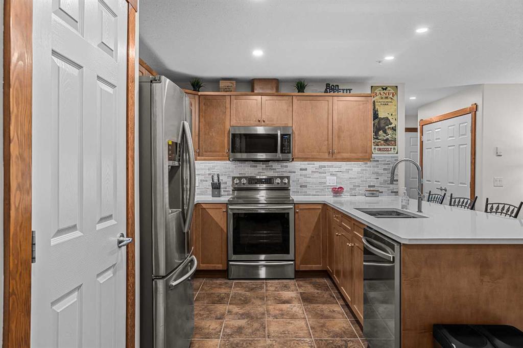 Fourth View of 205, 170 Crossbow Place  , Three Sisters, Canmore, Alberta, T1W 3H4