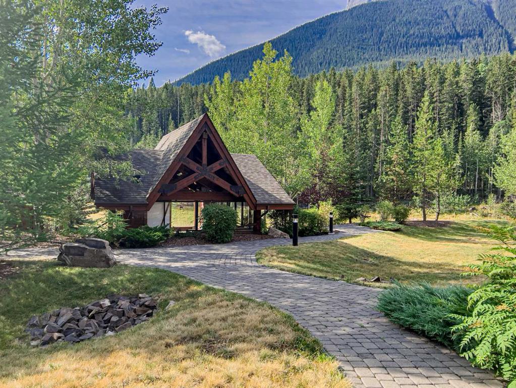 Fifth View of 218, 106 Stewart Creek Landing  , Three Sisters, Canmore, Alberta, T1W 0G6