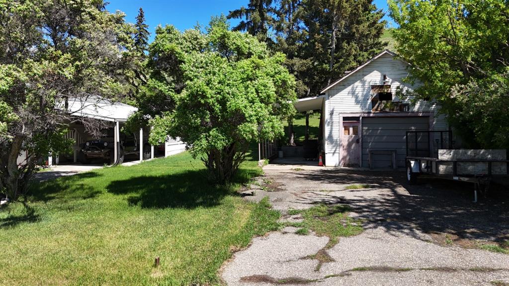 Second View of 328 Third Street W, Downtown, Cochrane, Alberta, T4C1Z6
