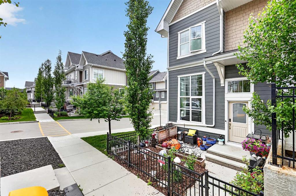 Second View of 903 Cranbrook Walk SE, Cranston, Calgary, Alberta, T3M 2V5