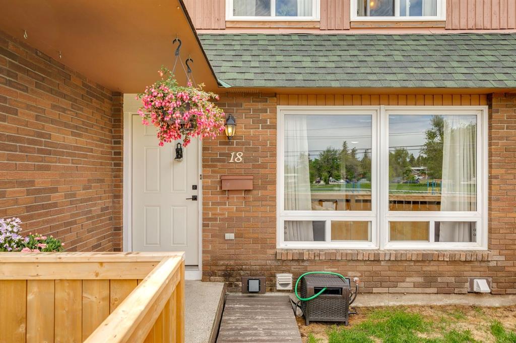 18, 11240 6 Street SW, A2318191, Alberta,