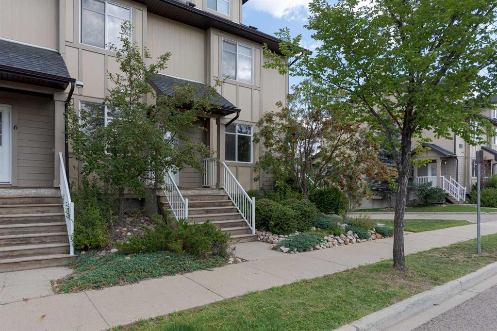 Second View of 7, 137 Fontaine Crescent , Downtown, Fort McMurray, Alberta, T9H 0C3