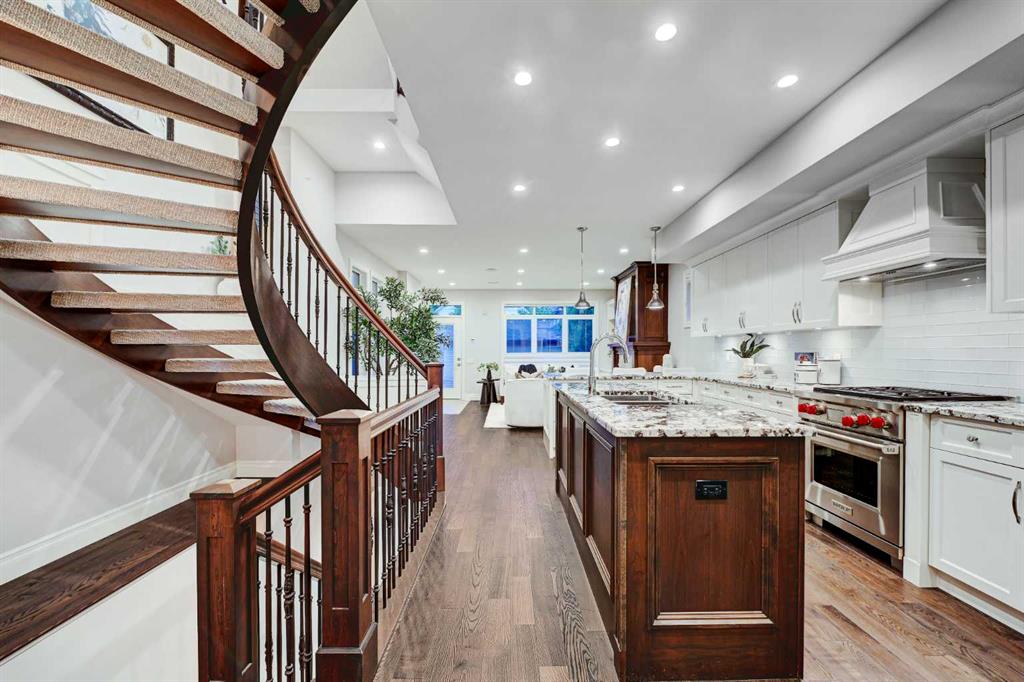 Third View of 922 5 Street NW, Sunnyside, Calgary, Alberta, T2N 1R2