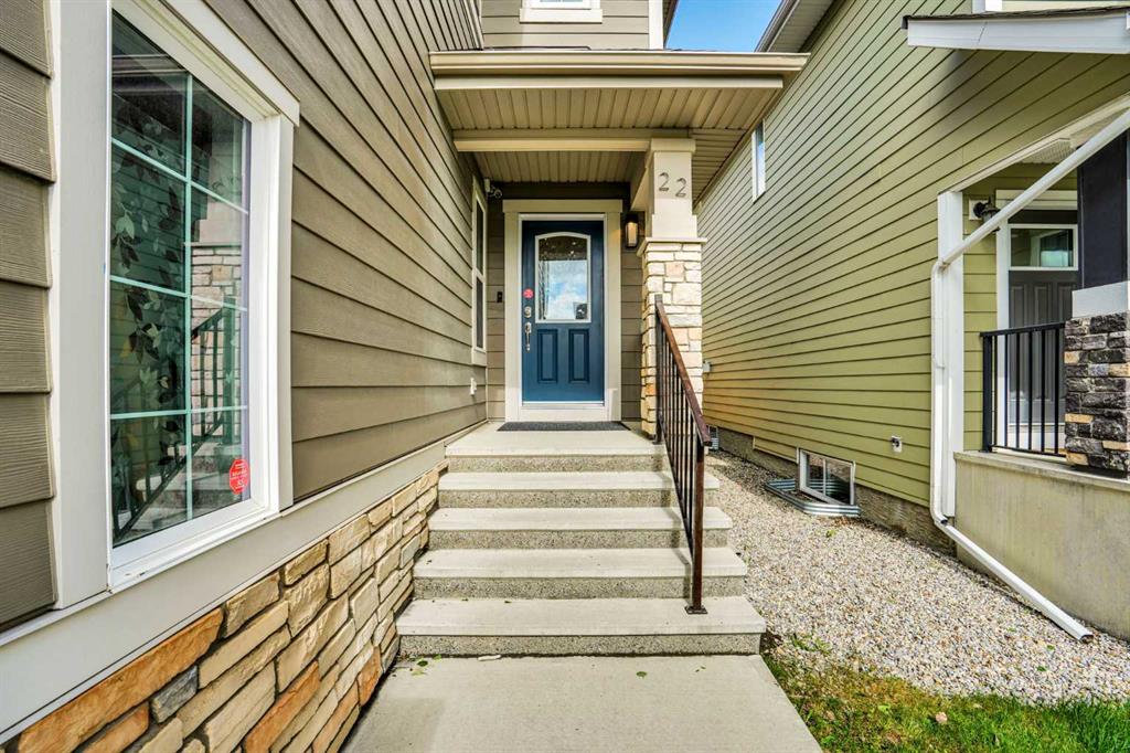 Fourth View of 22 Sherwood Road NW, Sherwood, Calgary, Alberta, T3R 0N8
