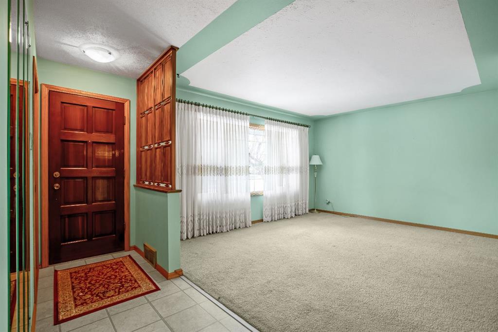 Fifth View of 47 Montrose Crescent NE, Winston Heights/Mountview, Calgary, Alberta, T3E 5P3