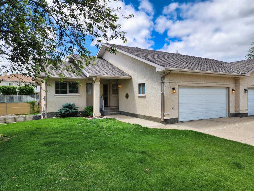 11, 240 Heritage Boulevard W, A2318391, Alberta,