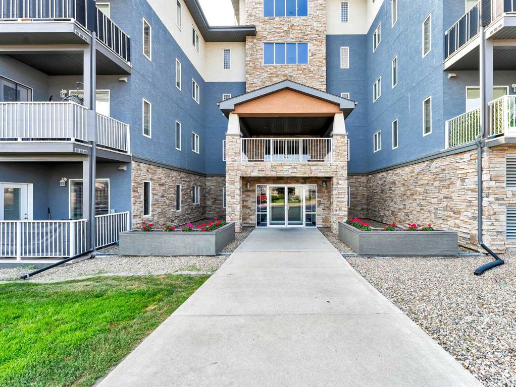 Third View of 305, 19 Terrace View NE, Terrace, Medicine Hat, Alberta, T1C 0E8