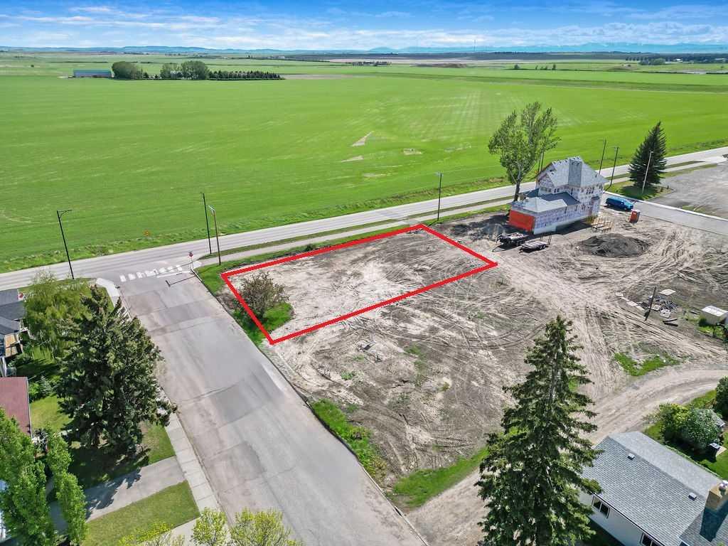 Third View of 1033 8 Street SW, McLaughlin Meadows, High River, Alberta, T1V 1A9