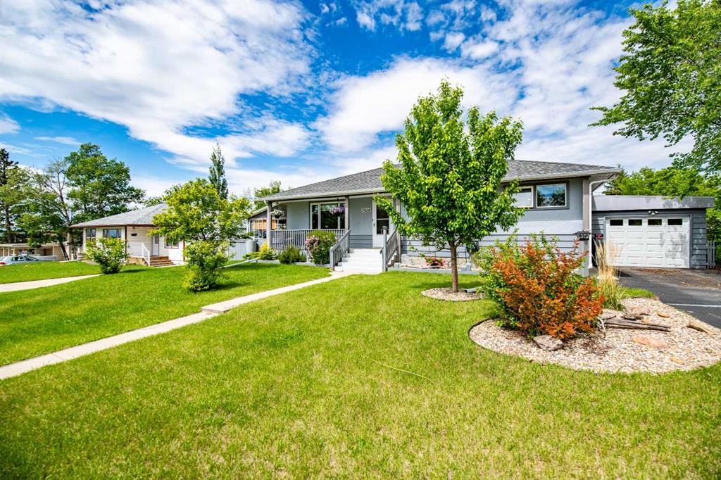 Fourth View of 5024 43 Street  , Central Innisfail, Innisfail, Alberta, T4G 1K2