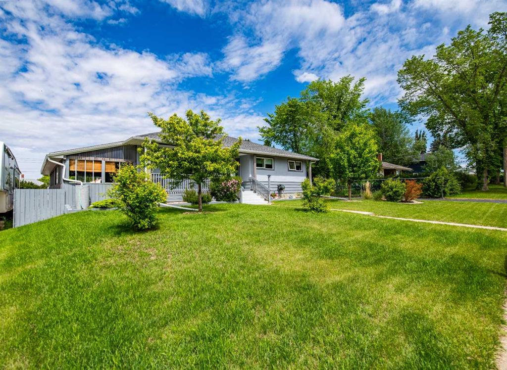 Fifth View of 5024 43 Street  , Central Innisfail, Innisfail, Alberta, T4G 1K2