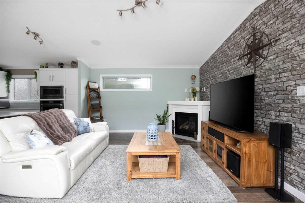 Fifth View of 160 Grey Crescent , Gregoire Park, Fort McMurray, Alberta, T9H 2N5