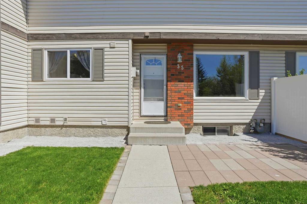 Fourth View of 35, 740 Bracewood Drive SW, Braeside, Calgary, Alberta, T2W 3N3