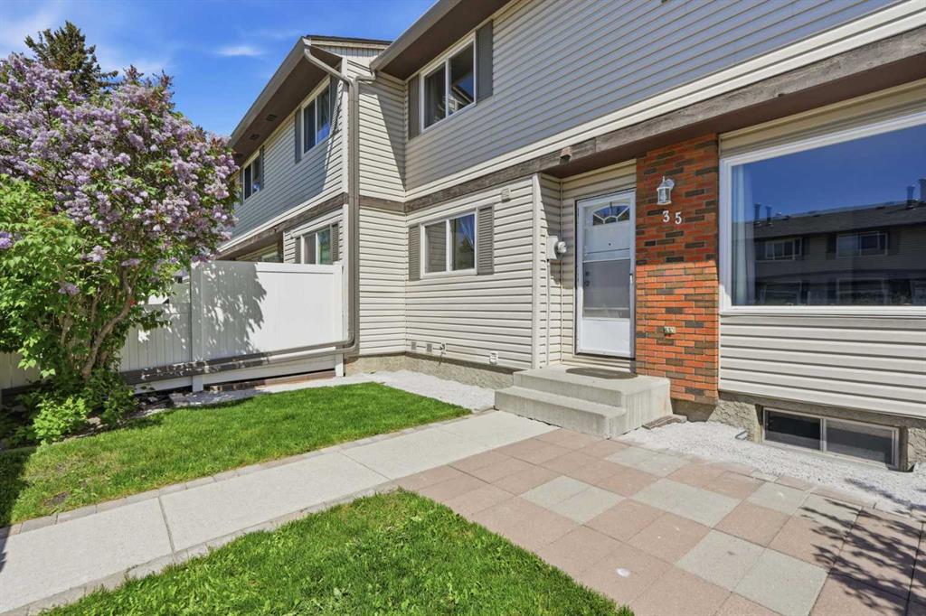 Fifth View of 35, 740 Bracewood Drive SW, Braeside, Calgary, Alberta, T2W 3N3
