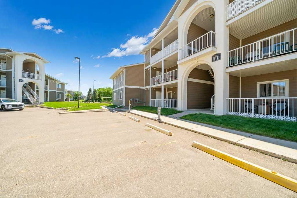 Third View of 149 Southlands Pointe SE, Southland, Medicine Hat, Alberta, T1B 0M5