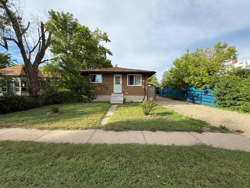 66 2 Avenue E, A2318693, Alberta,