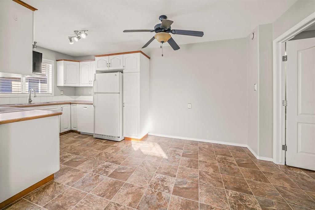 Fourth View of 5, 4626 44 Street , Palo, Sylvan Lake, Alberta, T4S 1W7