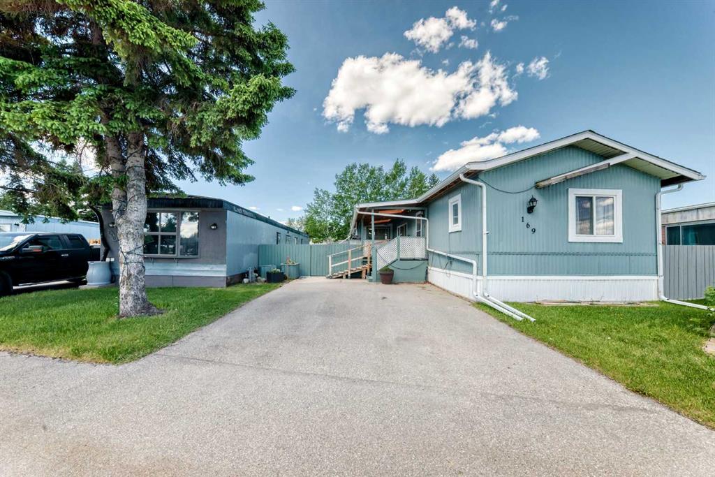 Second View of 169, 6724 17 Avenue SE, Red Carpet, Calgary, Alberta, T2A 0W5