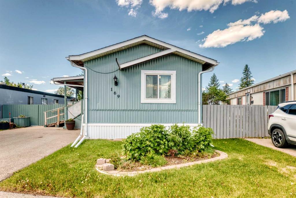 Third View of 169, 6724 17 Avenue SE, Red Carpet, Calgary, Alberta, T2A 0W5