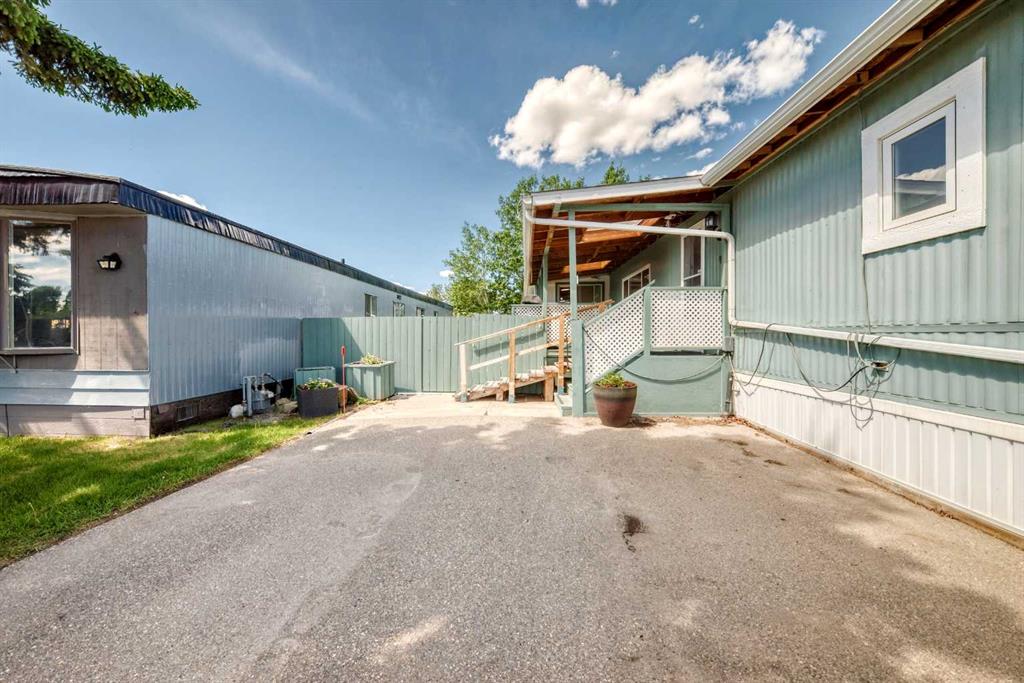 Fifth View of 169, 6724 17 Avenue SE, Red Carpet, Calgary, Alberta, T2A 0W5