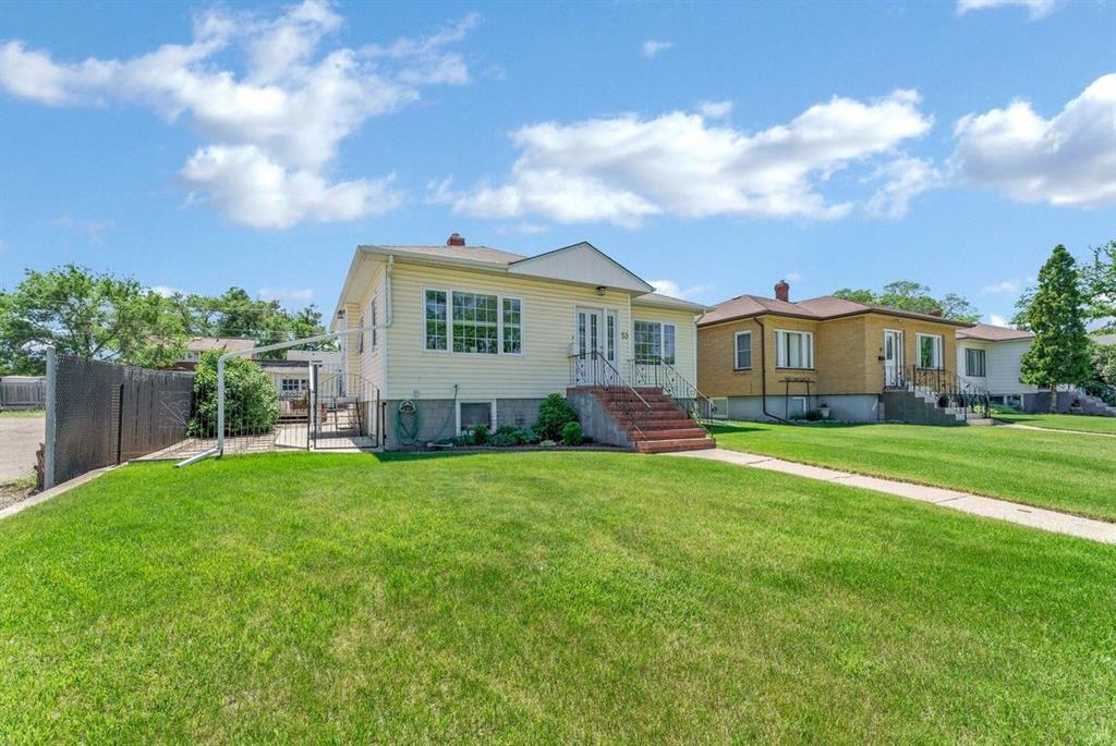 53 3 Street SW, A2318762, Alberta,