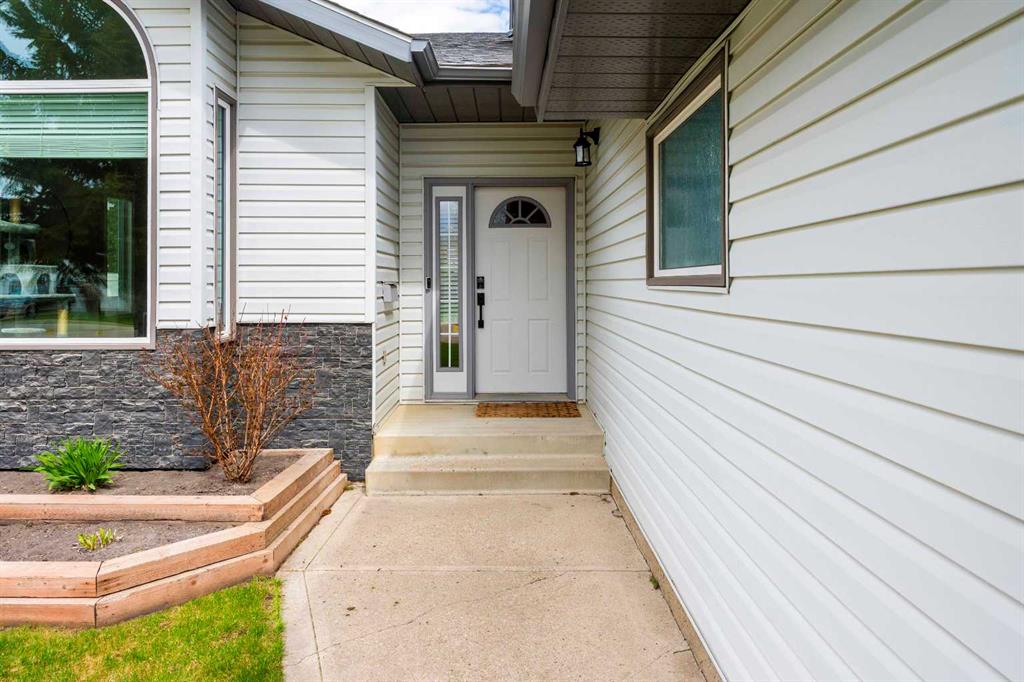 Third View of 7 Davison Drive , Deer Park Estates, Red Deer, Alberta, T4R 2J3