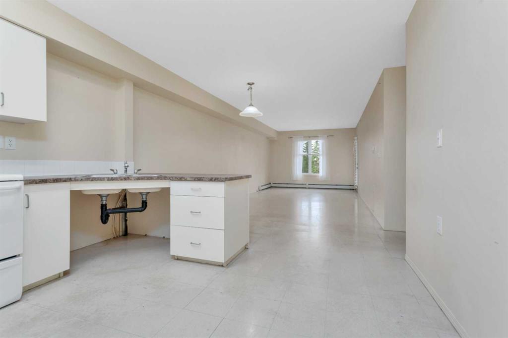 Fifth View of 301, 80A Kelloway Crescent , Kentwood East, Red Deer, Alberta, T4P 4G7
