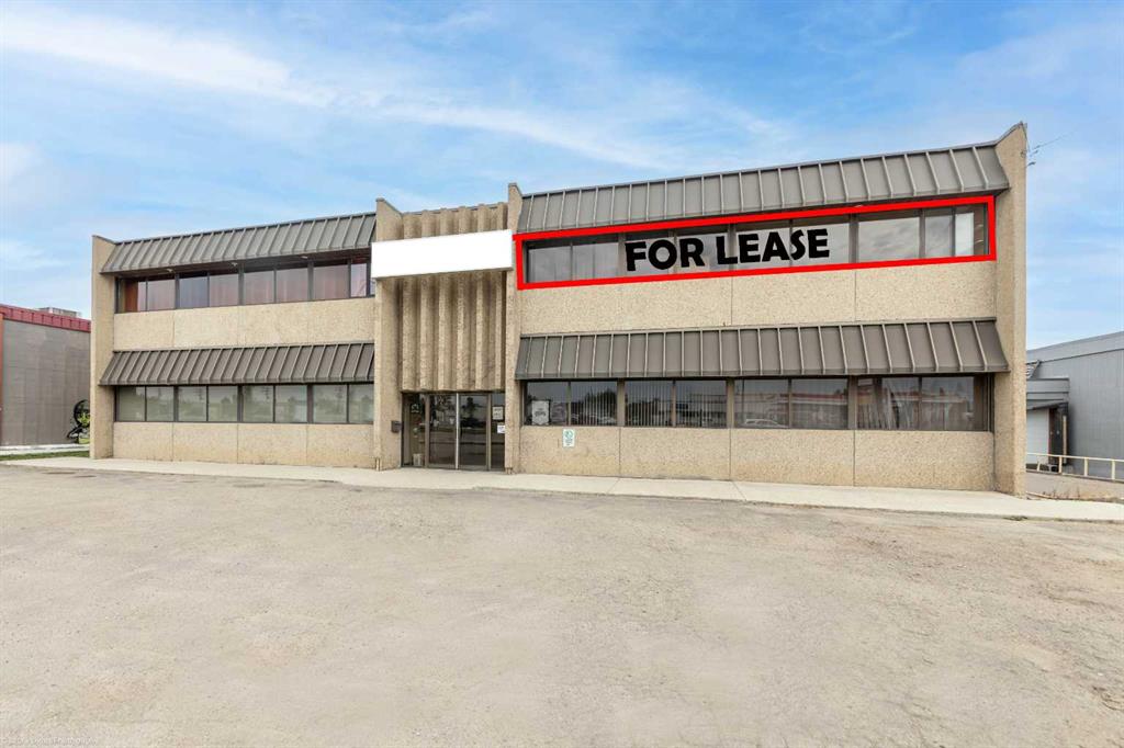 East Half, Top Floor 5720 44 Street , A2318813, Alberta,
