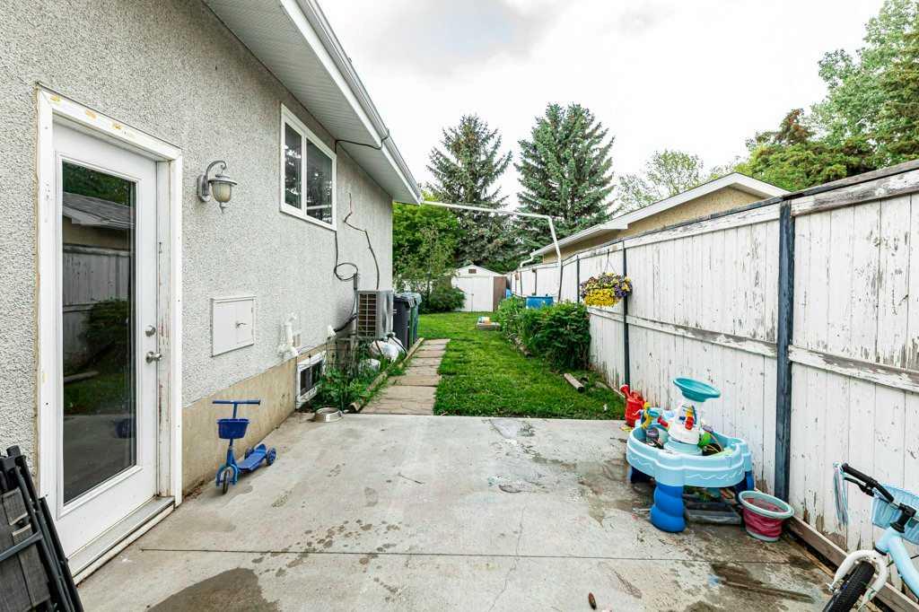 Fourth View of 22 McIntosh Avenue , Morrisroe, Red Deer, Alberta, T4N 0M3