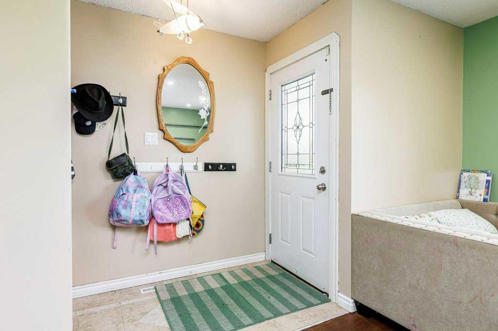 Fifth View of 22 McIntosh Avenue , Morrisroe, Red Deer, Alberta, T4N 0M3