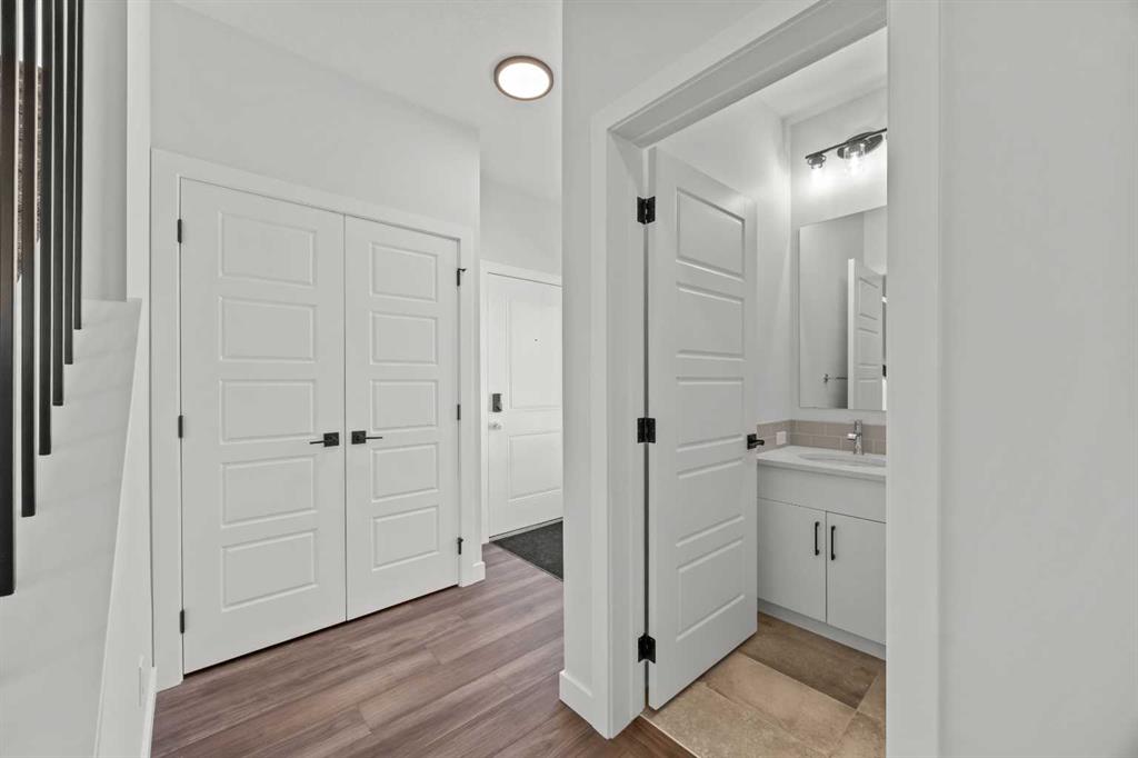 Fifth View of 215 Sora Terrace SE, Hotchkiss, Calgary, Alberta, t3s0l9