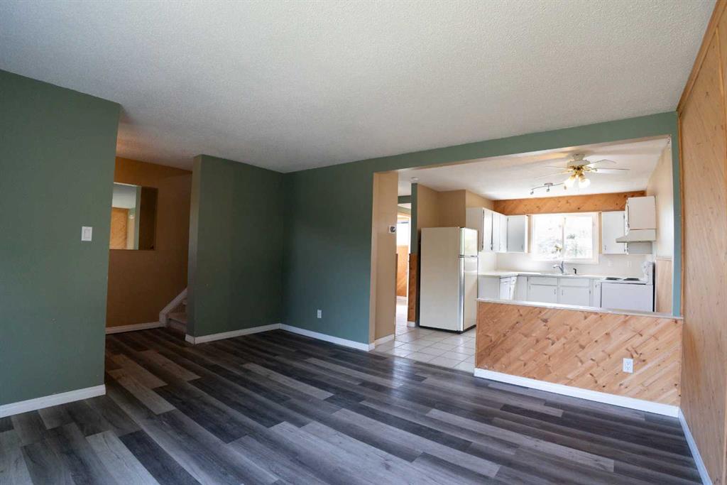 Fifth View of 10012 79 Avenue , South Patterson Place, Grande Prairie, Alberta, T8V4E8
