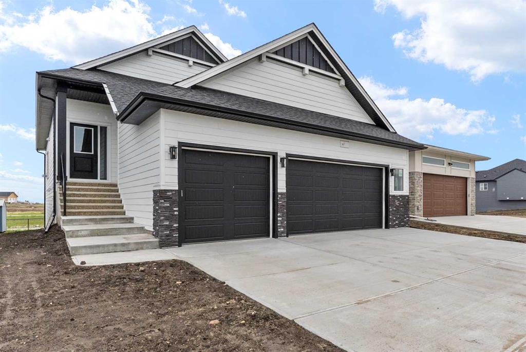 Second View of 716 Mandalay Avenue , NONE, Carstairs, Alberta, T0M 0N0