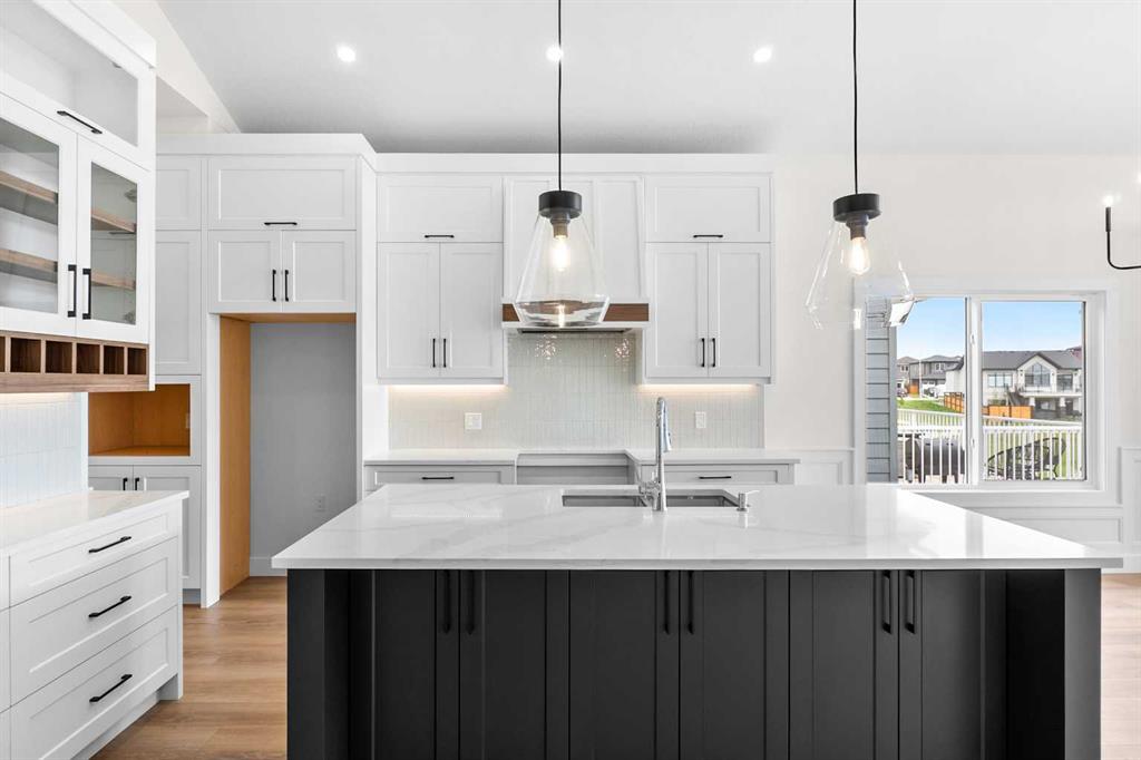 Fifth View of 716 Mandalay Avenue , NONE, Carstairs, Alberta, T0M 0N0