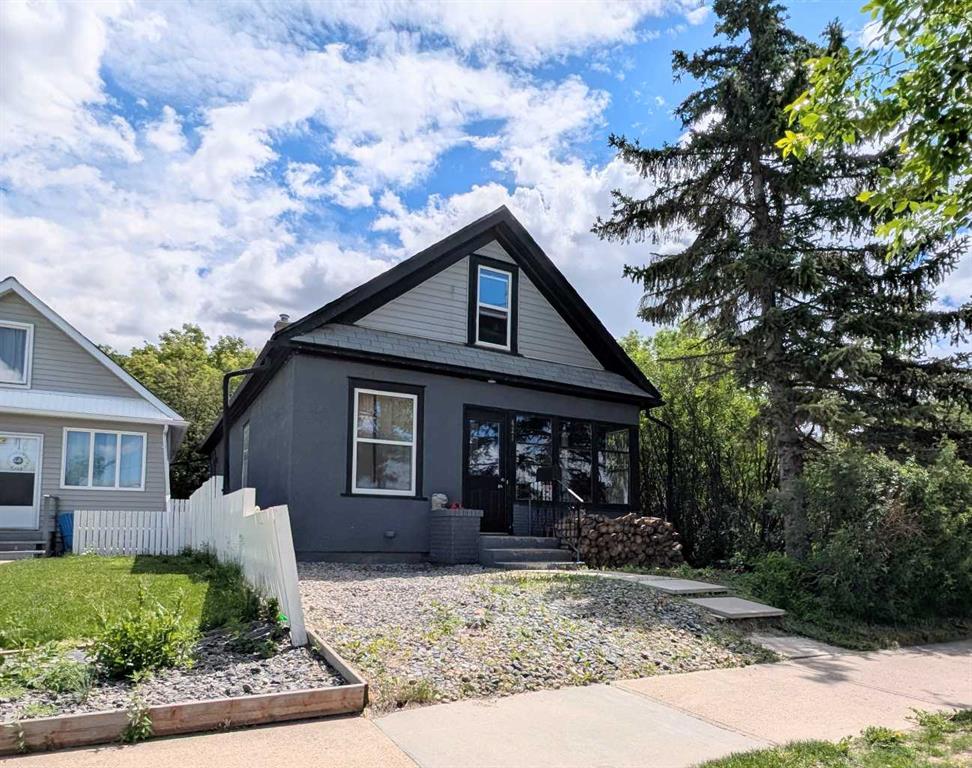 Second View of 421 12 Street N, Senator Buchanan, Lethbridge, Alberta, T1H 2G6