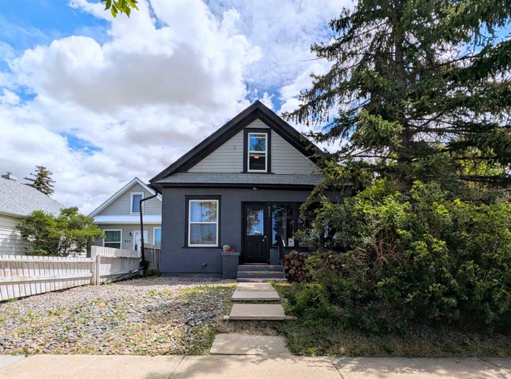 Third View of 421 12 Street N, Senator Buchanan, Lethbridge, Alberta, T1H 2G6
