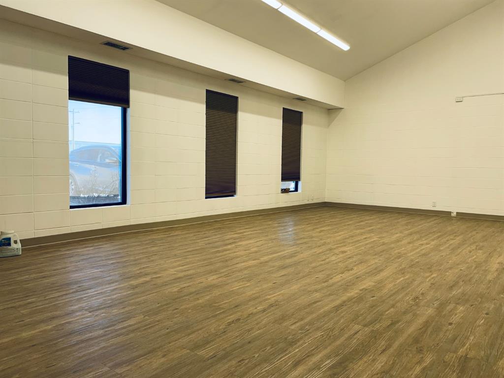 Third View of 102, 11231 97 Avenue , Richmond Industrial Park, Grande Prairie, Alberta, T8V 5B8