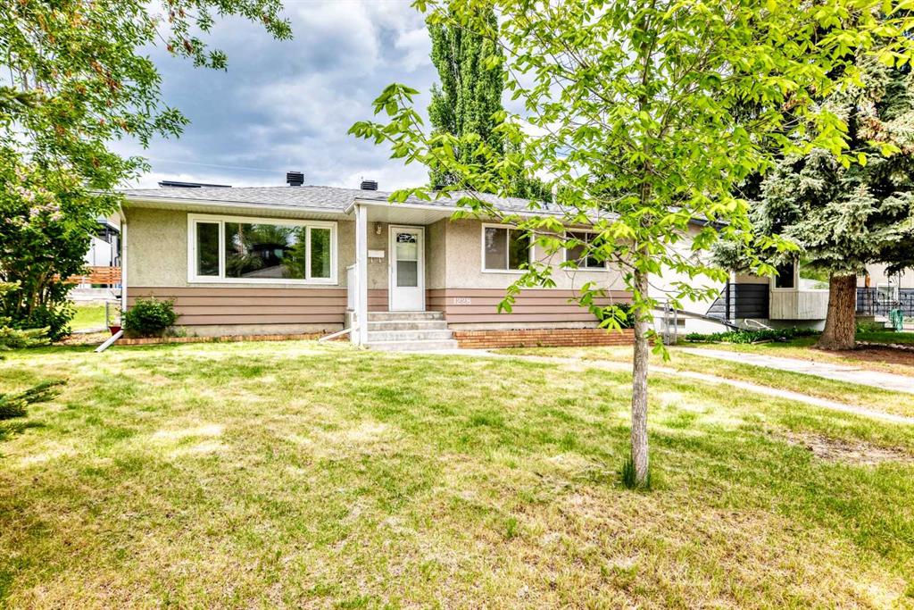 Third View of 1228 Rosehill Drive NW, Rosemont, Calgary, Alberta, T2K 1M1