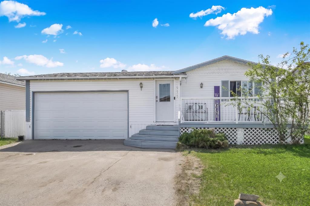 Second View of 411 Silver Pointe Drive , MH - Silver Pointe, Rural Grande Prairie No. 1, County of, Alberta, T8W 5K5